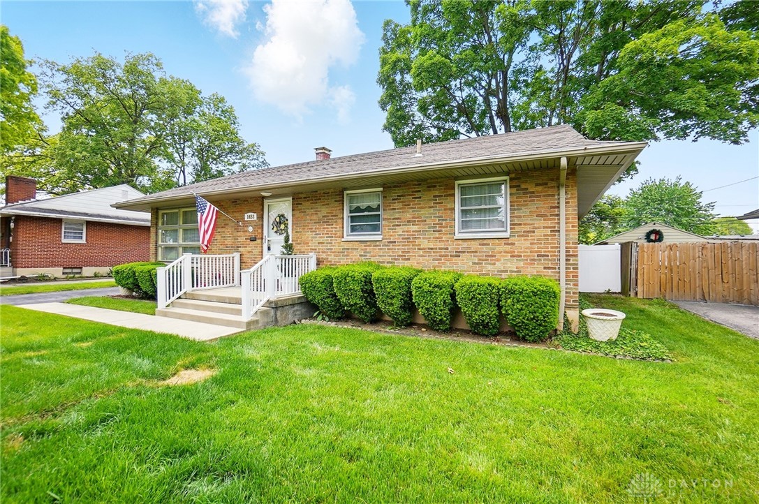 1453 Allanwood Lane, Dayton, Ohio image 4