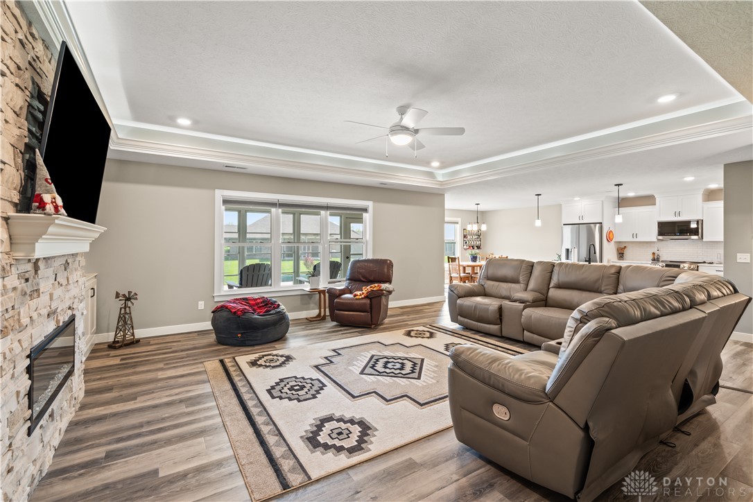 838 W Bentley Circle, Troy, Ohio image 12