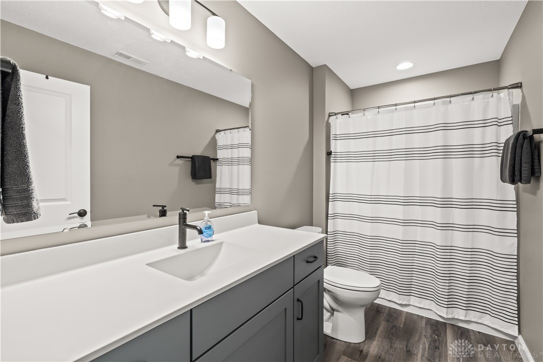838 W Bentley Circle, Troy, Ohio image 35