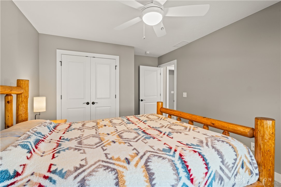 838 W Bentley Circle, Troy, Ohio image 36