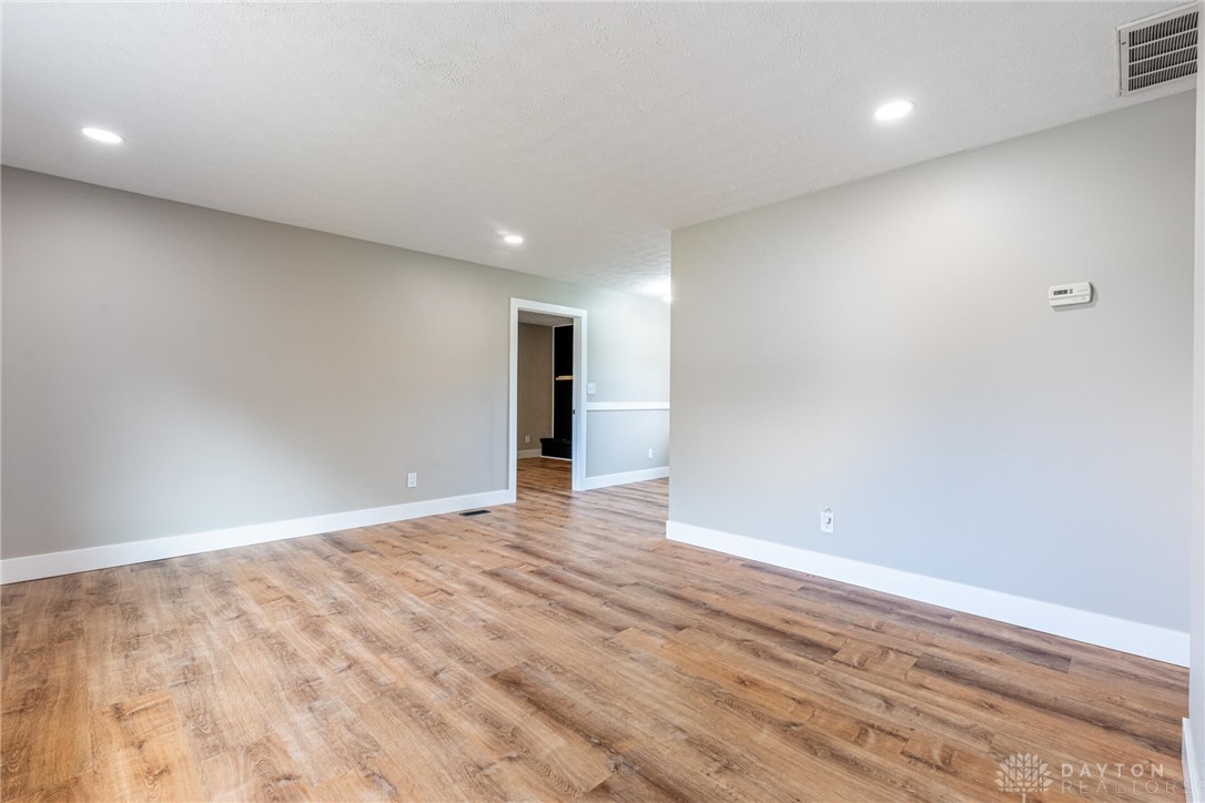 Xenia, Ohio 45385, United States, 3 Bedrooms Bedrooms, ,2 BathroomsBathrooms,Residential,Active,203520