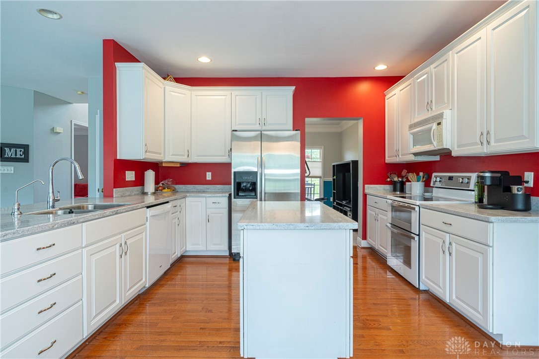 10 Beckworth Way, Springboro, Ohio image 3