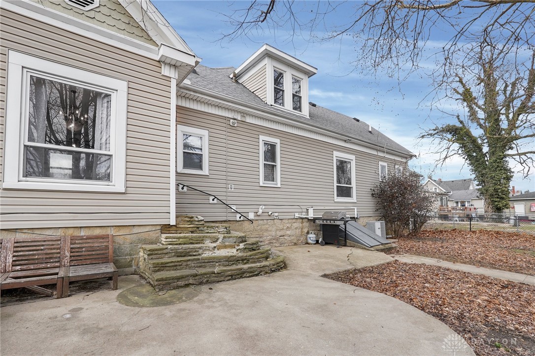 125 W Mound Street, South Charleston, Ohio image 38