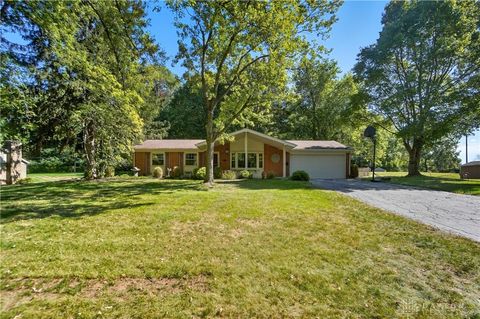 Tiny photo for 2658 Tompkins Drive, Beavercreek, OH 45430 (MLS # 945401)
