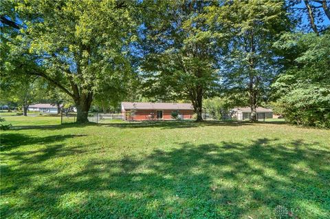 Tiny photo for 2658 Tompkins Drive, Beavercreek, OH 45430 (MLS # 945401)