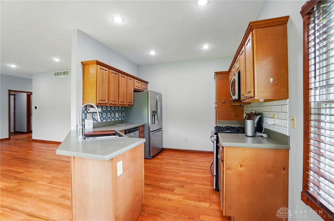 2619 Fox Hollow Road, Springfield, Ohio image 15