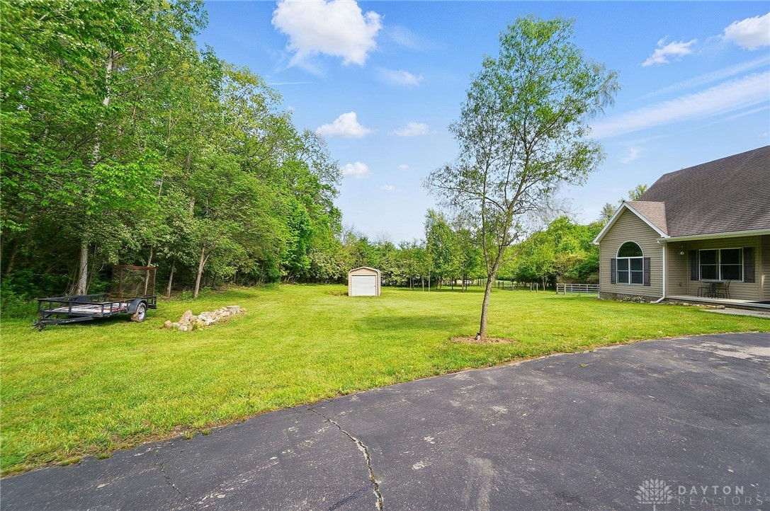2619 Fox Hollow Road, Springfield, Ohio image 6