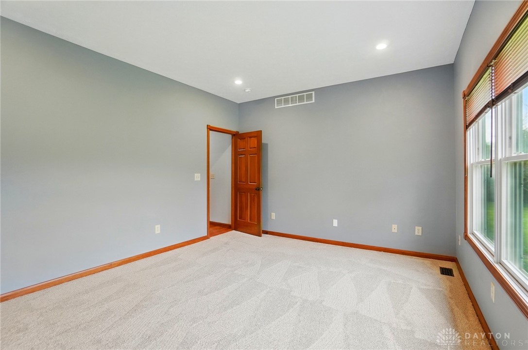 2619 Fox Hollow Road, Springfield, Ohio image 22
