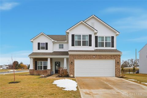 Photo of 164 Autumn Maple Lane, Brookville, OH 45309 (MLS # 952324)