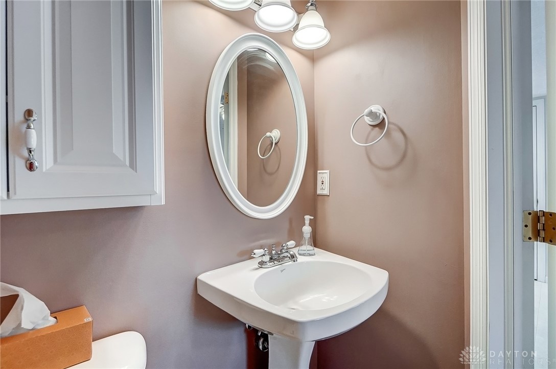 440 Lake Front Drive, Lebanon, Ohio image 14