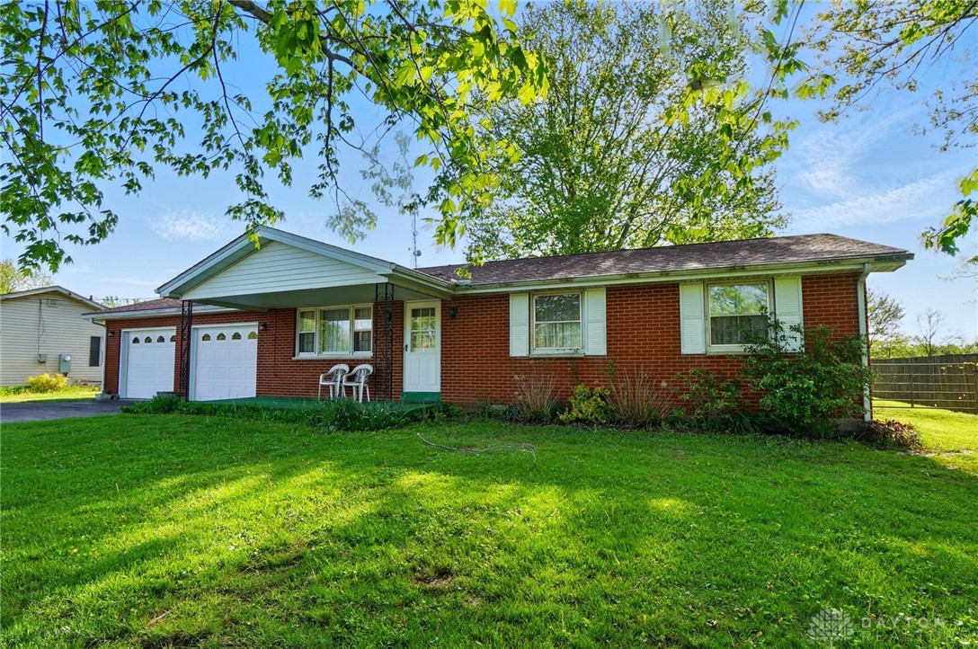 7612 Carter Drive, Waynesville, Ohio image 2