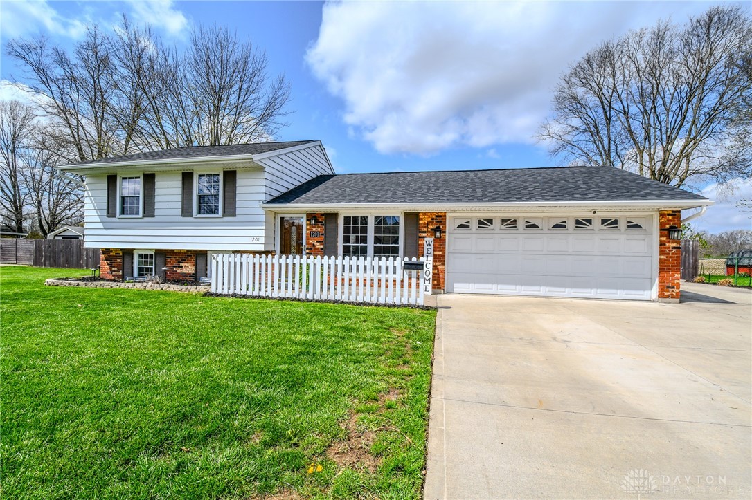 1201 Edgebrook Avenue, New Carlisle, Ohio image 6