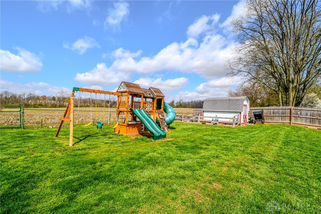 1201 Edgebrook Avenue, New Carlisle, Ohio image 38
