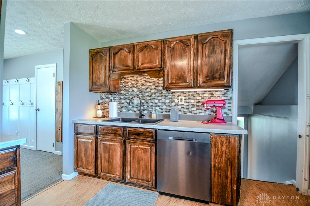 1201 Edgebrook Avenue, New Carlisle, Ohio image 15