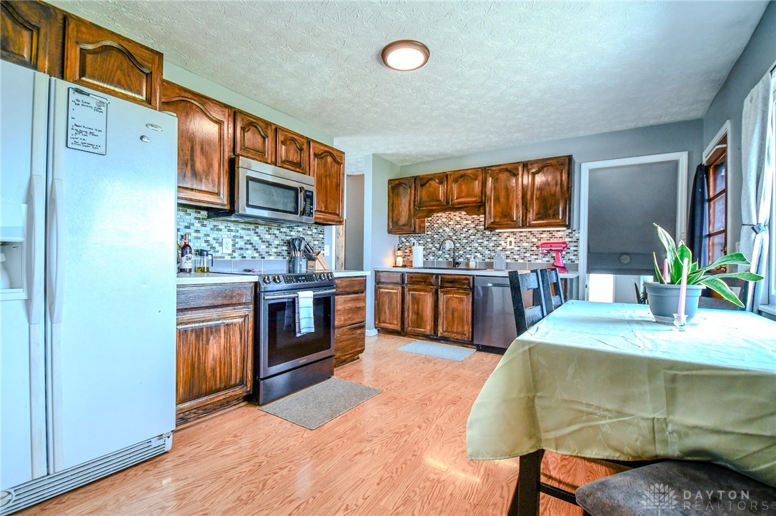 1201 Edgebrook Avenue, New Carlisle, Ohio image 19
