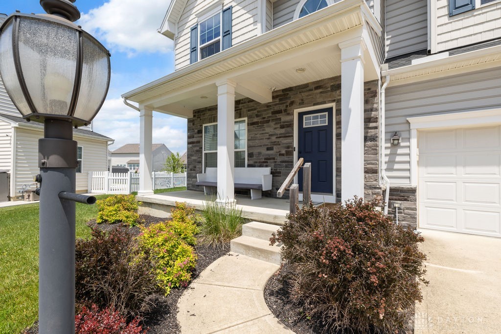 1242 Scarlet Oak Drive, Tipp City, Ohio image 45