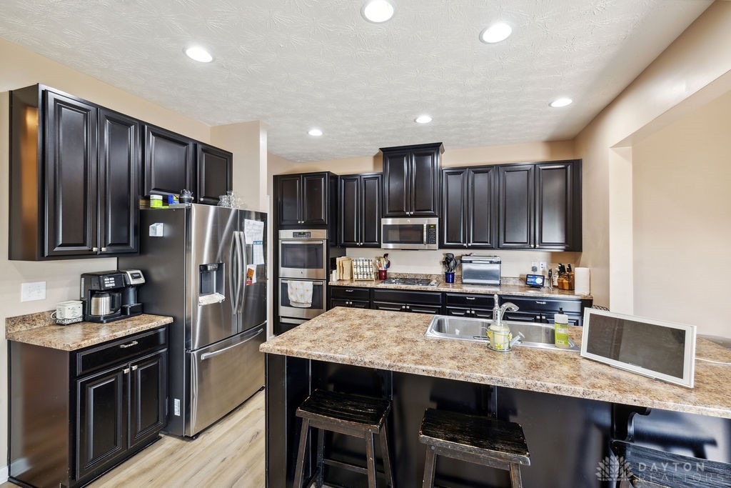 1242 Scarlet Oak Drive, Tipp City, Ohio image 3