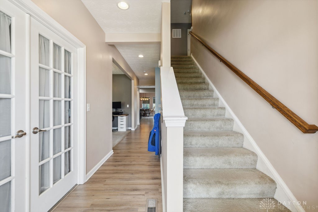 1242 Scarlet Oak Drive, Tipp City, Ohio image 14
