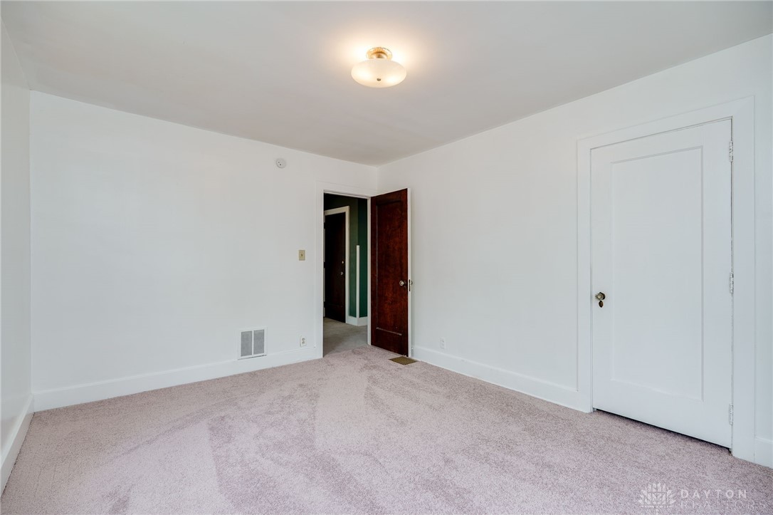 825 Far Hills Avenue, Oakwood, Ohio image 25