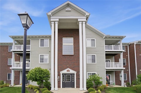 Condo For Sale - 2305 Pinnacle Court #309<br/> Fairborn, OH 45324