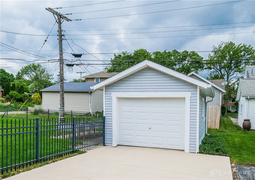 17 Monteray Avenue, Oakwood, Ohio image 47