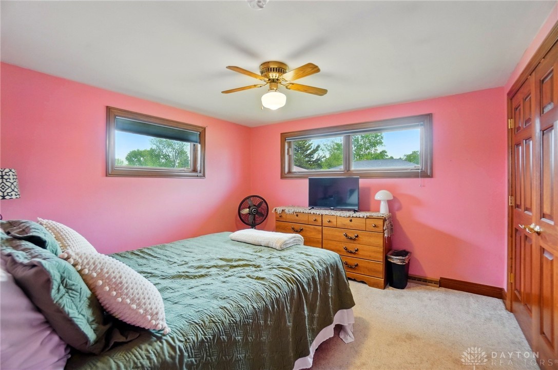 4561 Willowbrook Drive, Springfield, Ohio image 27