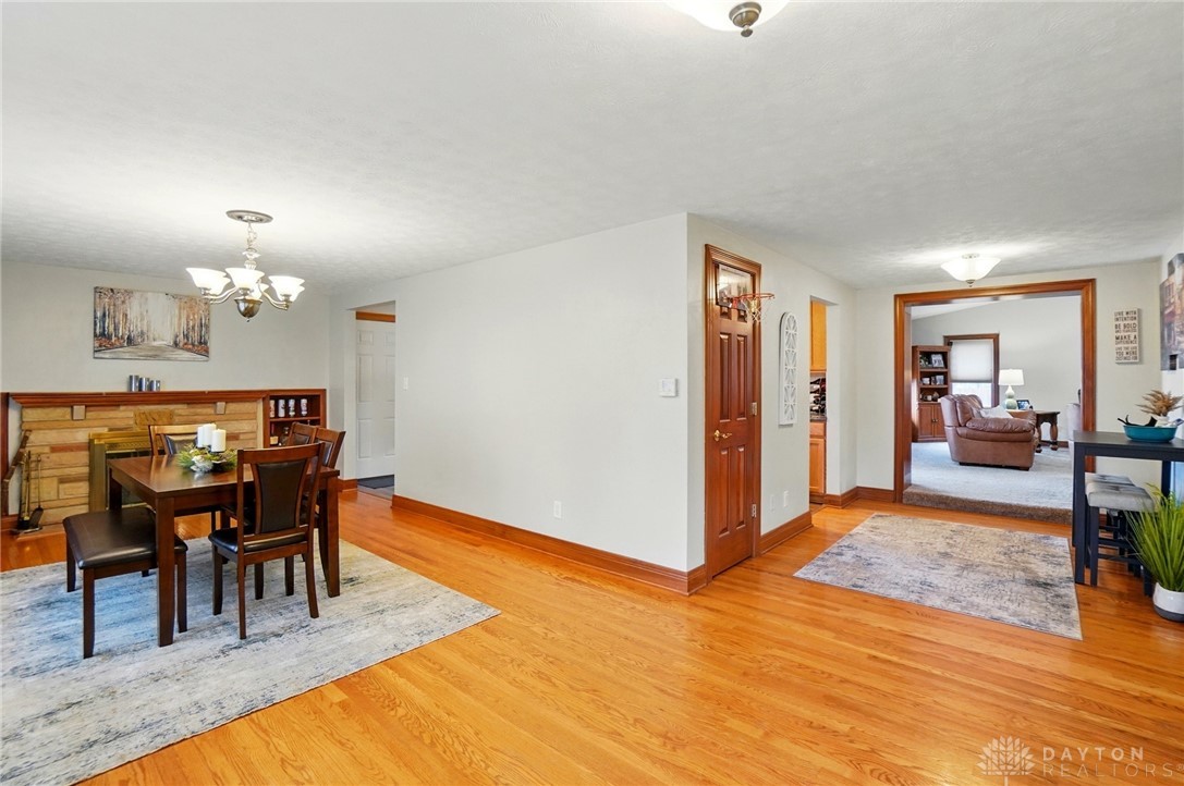 4561 Willowbrook Drive, Springfield, Ohio image 6