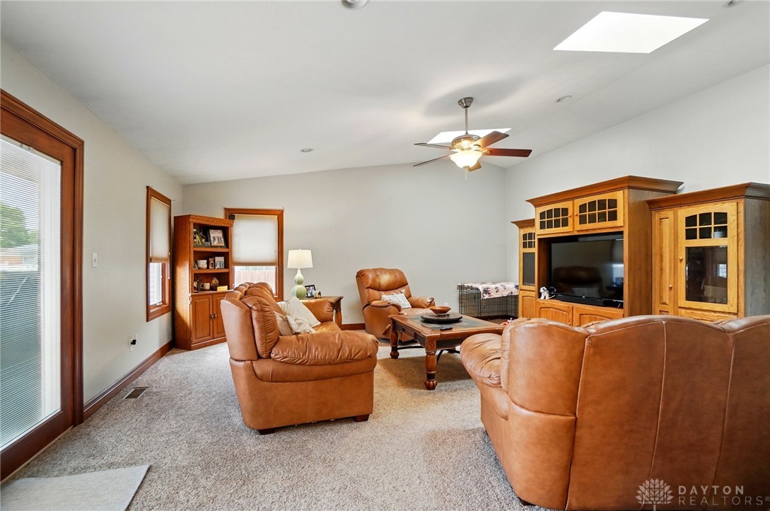 4561 Willowbrook Drive, Springfield, Ohio image 12