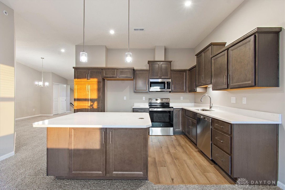 473 Bethpage Way 8-303