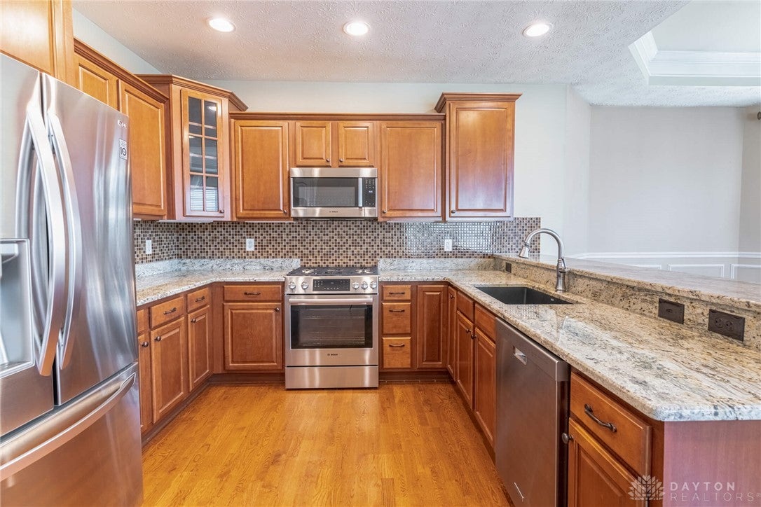 681 Mackenzie Court