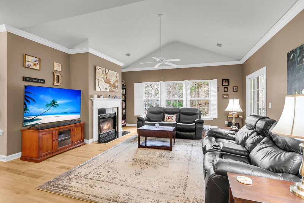 Photo of 908 W Marymont Lane, Charleston, SC 29414 (MLS # 26006213)