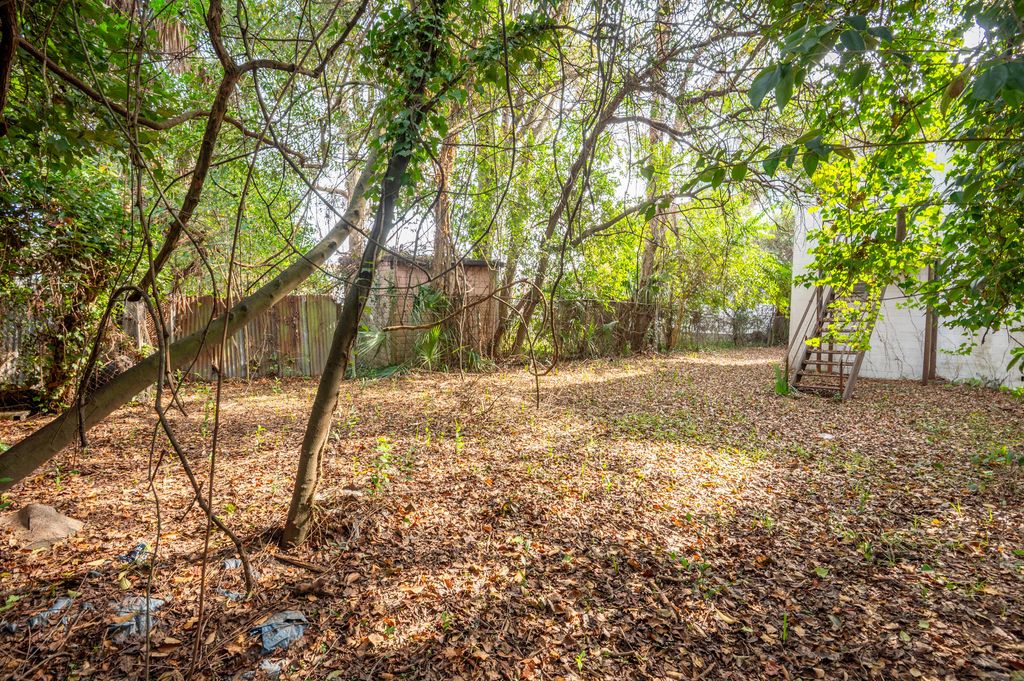 Photo of 6 Poinsett Street, Charleston, SC 29403 (MLS # 26000404)