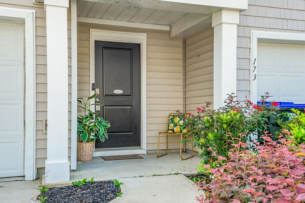 Photo of 171 Rosefield Court, Summerville, SC 29485 (MLS # 25027857)