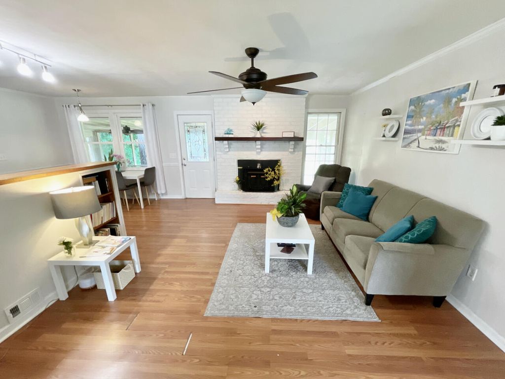 1056 Yeamans Hall Road, Hanahan, SC Single Family Home Property Listing