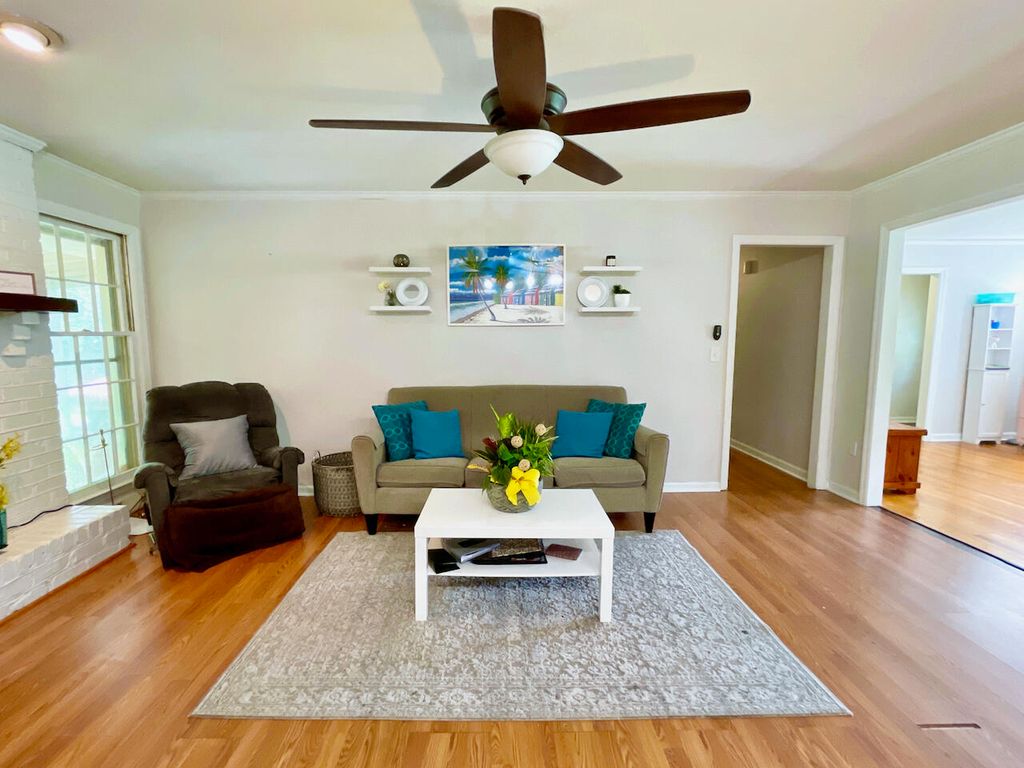 1056 Yeamans Hall Road, Hanahan, SC Single Family Home Property Listing