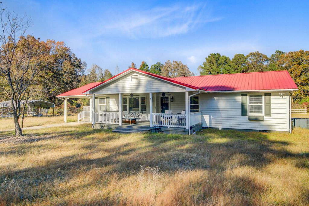 Photo of 201 Welles Lane, Walterboro, SC 29488 (MLS # 25031057)