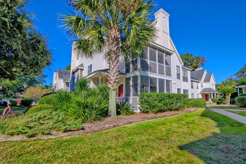 Photo of 348 Sandpiper Drive #G, Mount Pleasant, SC 29464 (MLS # 25030484)