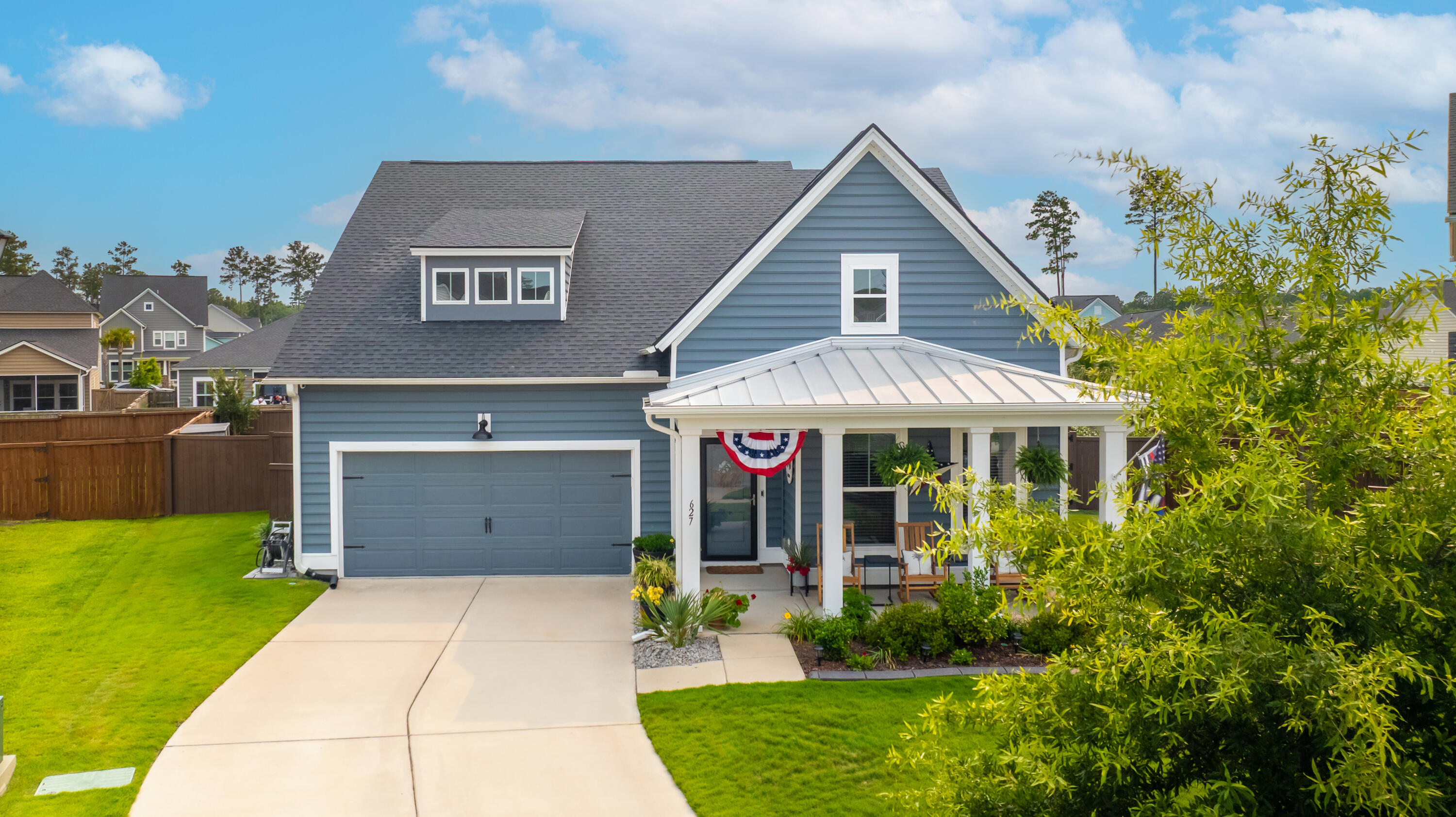 627 Macintyre Circle