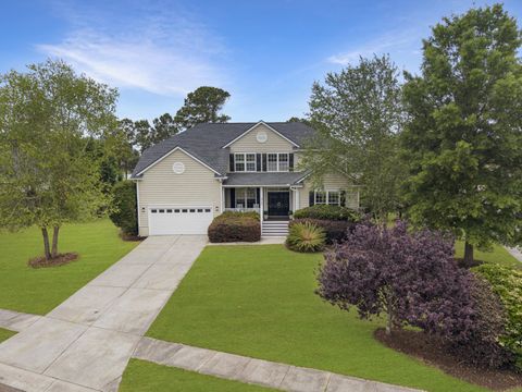 Photo of 2799 Carolina Isle Drive, Mount Pleasant, SC 29466 (MLS # 26012323)