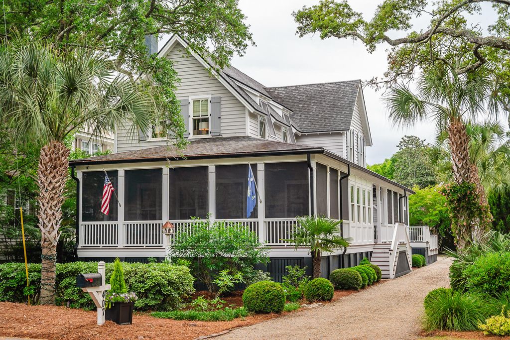 Photo of 407 Royall Avenue, Mount Pleasant, SC 29464 (MLS # 26012892)