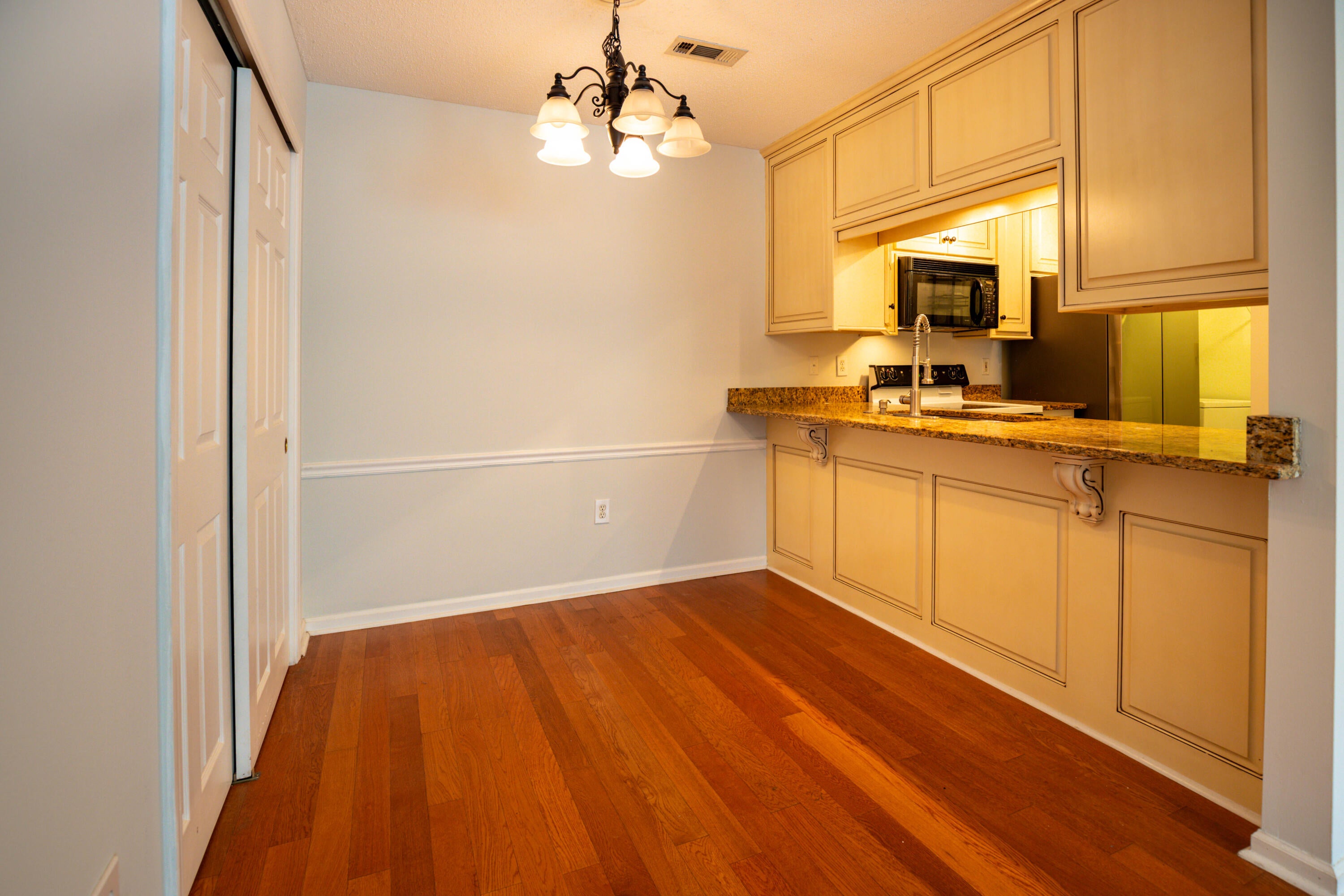 188 Midland Apt 308