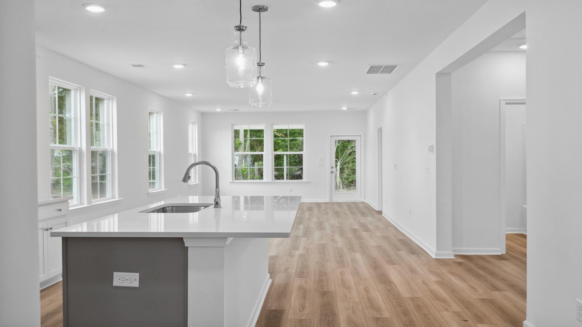 416 Cadbury Loop
