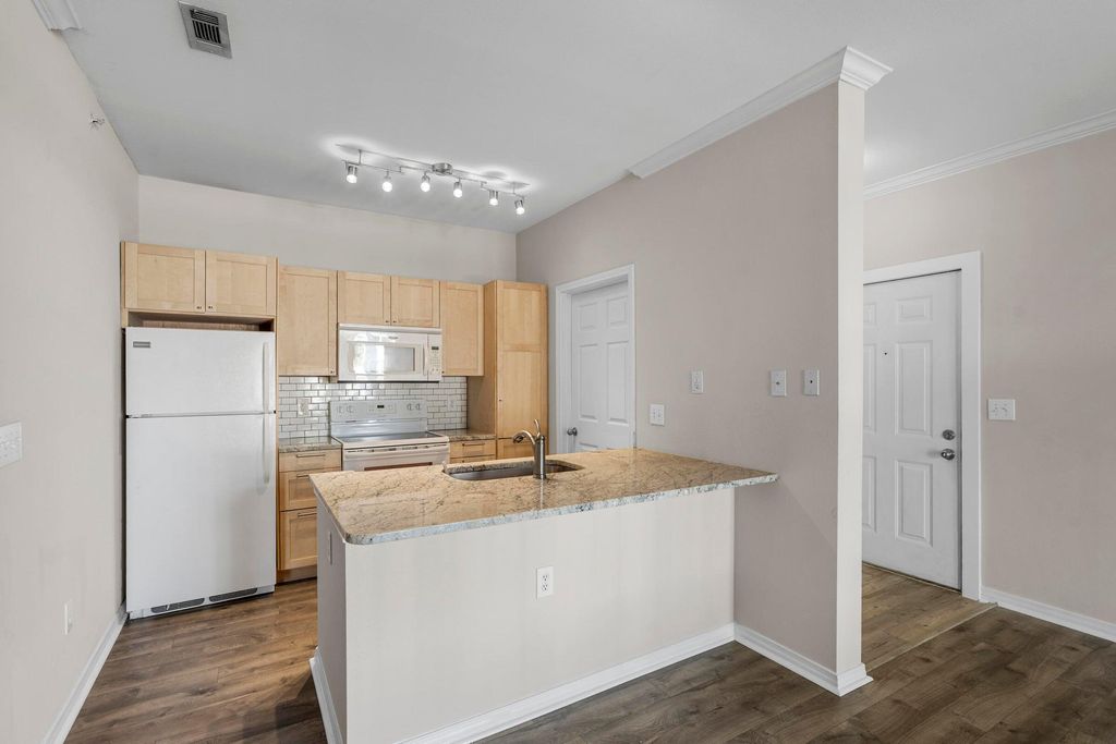 Photo of 130 River Landing Drive #3216, Charleston, SC 29492 (MLS # 25028573)