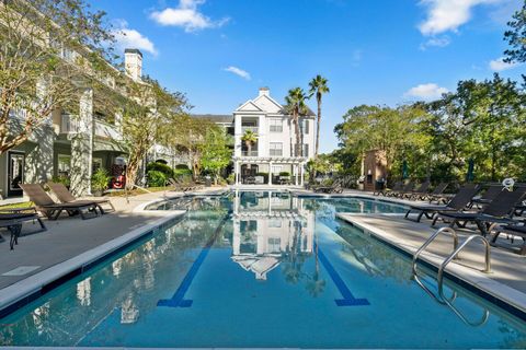 Photo of 130 River Landing Drive #3216, Charleston, SC 29492 (MLS # 25028573) Photo of 130 River Landing Drive #3216, Charleston, SC 29492 (MLS # 25028573)