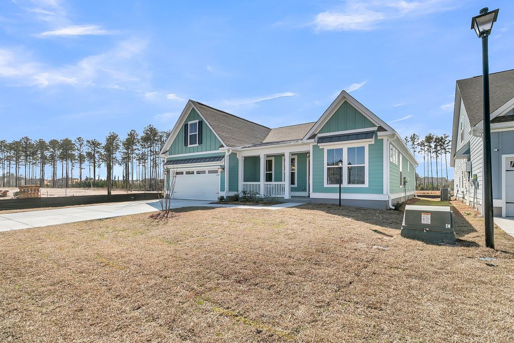 Photo of 1 Cherrywood Drive, Summerville, SC 29483 (MLS # 25032634)