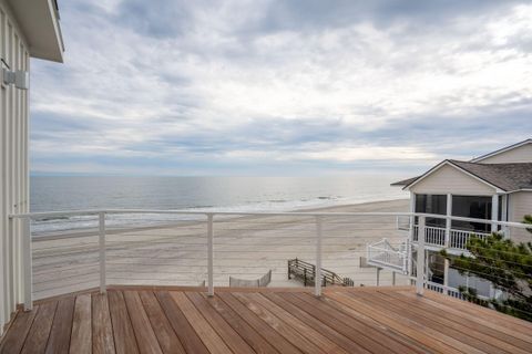 A home in Folly Beach