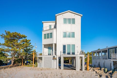 A home in Folly Beach