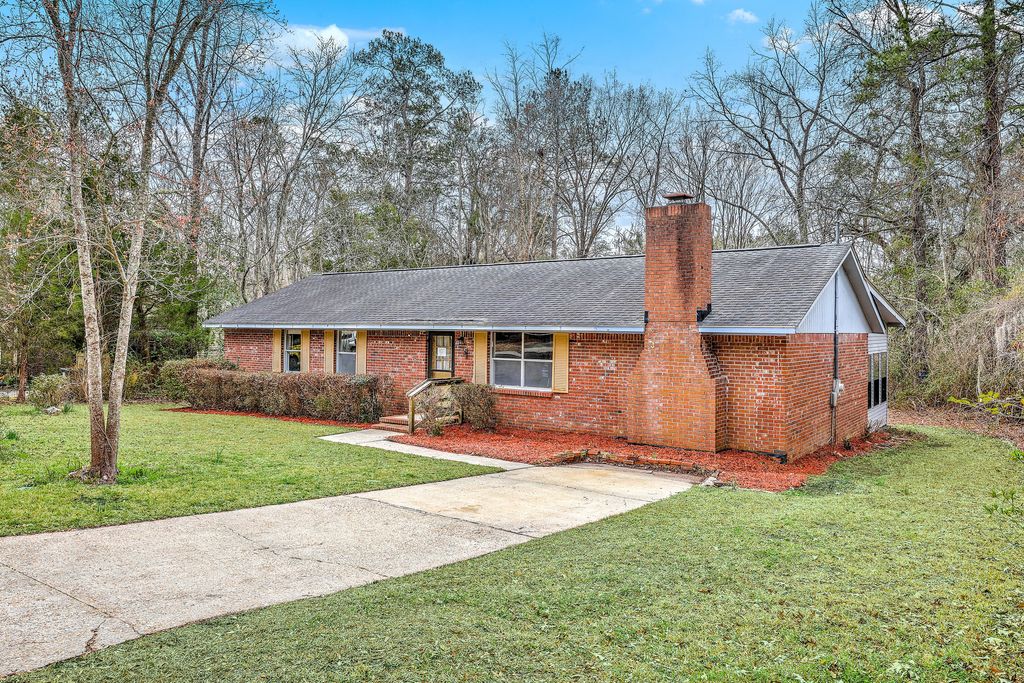 Photo of 1218 Dennis Boulevard, Moncks Corner, SC 29461 (MLS # 25031159)