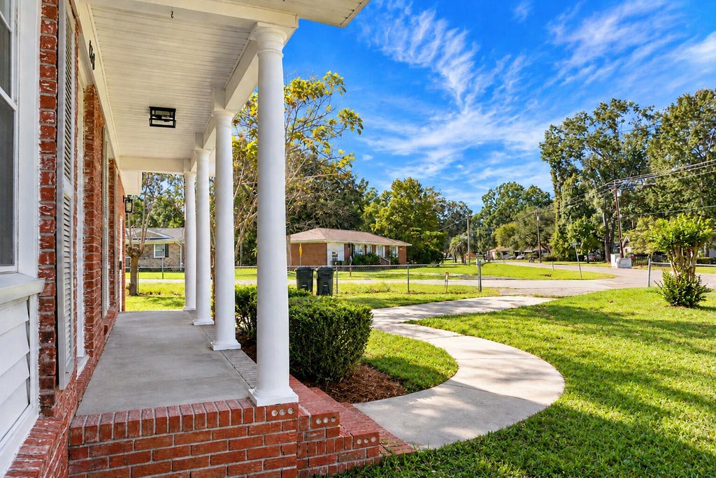 Photo of 138 Clarine Drive, Goose Creek, SC 29445 (MLS # 26028841)
