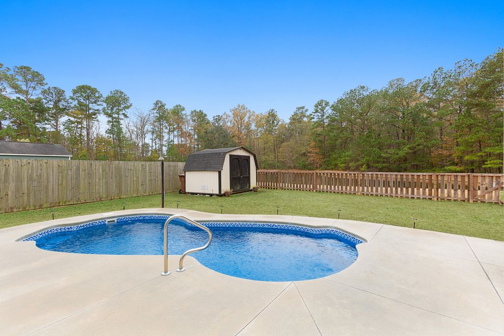 Photo of 318 Killarney Trail, Moncks Corner, SC 29461 (MLS # 25032992)